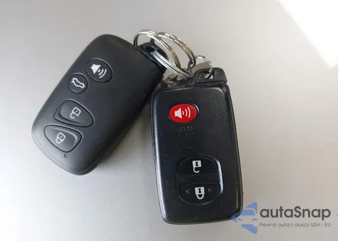 2011 Toyota Rav4 Limited from USA, damaged, VIN 2T3DF4DV9BW092320